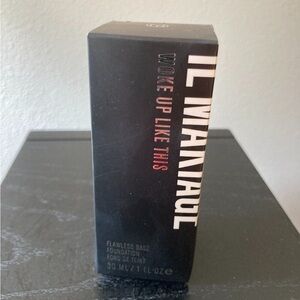 IL Makiage 035 Woke up Like This Flawless Foundation New in box. 2 available